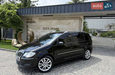 Минивэн Volkswagen Touran 2007 в Львове