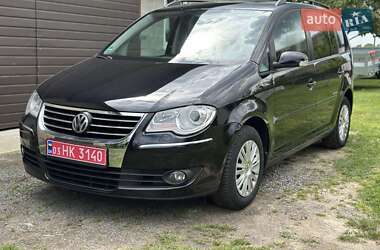 Мінівен Volkswagen Touran 2009 в Рівному
