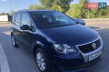 Мінівен Volkswagen Touran 2010 в Білій Церкві