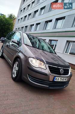 Минивэн Volkswagen Touran 2006 в Киеве