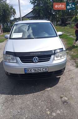 Минивэн Volkswagen Touran 2004 в Деражне