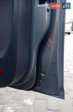 Минивэн Volkswagen Touran 2006 в Каменец-Подольском