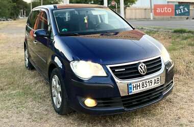 Минивэн Volkswagen Touran 2009 в Измаиле