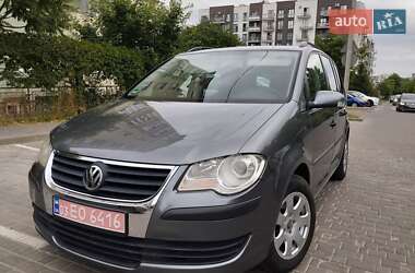 Минивэн Volkswagen Touran 2007 в Львове