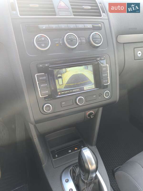 Минивэн Volkswagen Touran 2013 в Кривом Роге