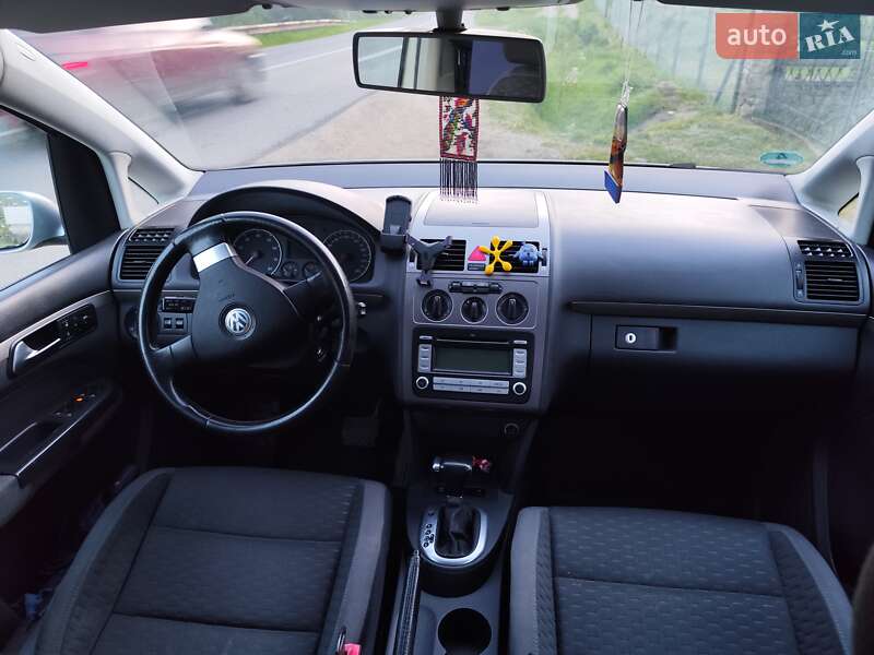 Мінівен Volkswagen Touran 2006 в Верховині