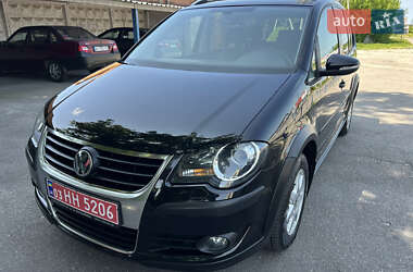 Минивэн Volkswagen Touran 2009 в 