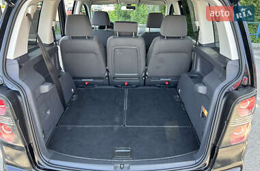 Минивэн Volkswagen Touran 2009 в 