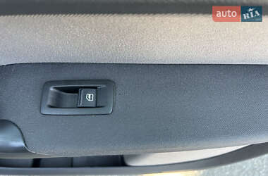 Минивэн Volkswagen Touran 2009 в 