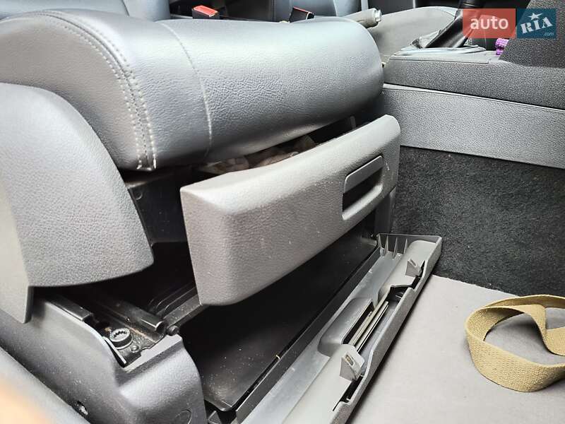 Минивэн Volkswagen Touran 2013 в Ивано-Франковске