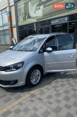 Минивэн Volkswagen Touran 2015 в Хмельницком