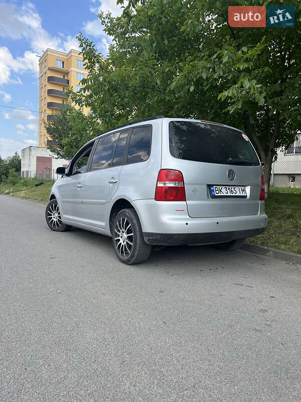 Volkswagen Touran 2006