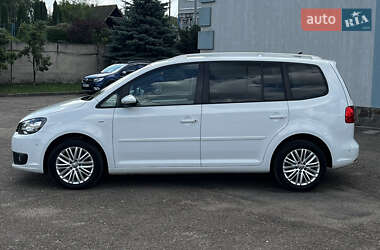 Мінівен Volkswagen Touran 2014 в 