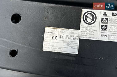 Мінівен Volkswagen Touran 2014 в 