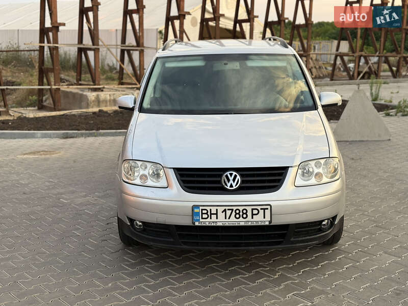 Минивэн Volkswagen Touran 2004 в Одессе