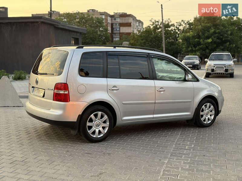 Минивэн Volkswagen Touran 2004 в Одессе