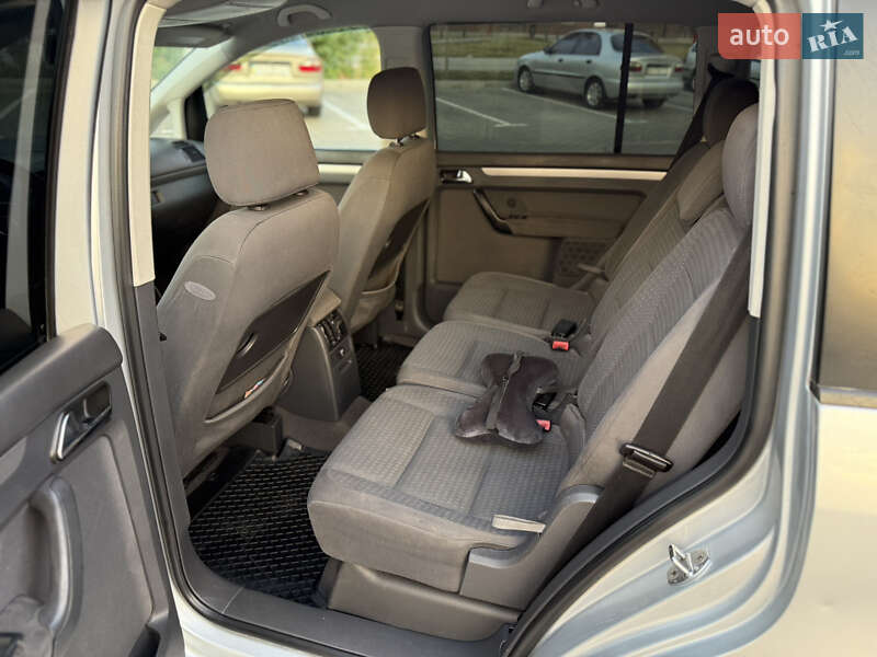 Минивэн Volkswagen Touran 2004 в Одессе