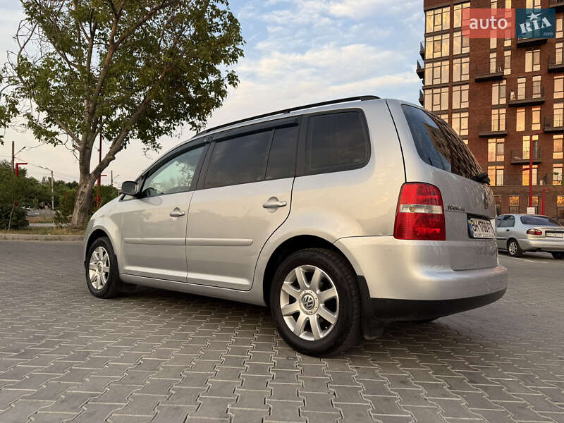 Минивэн Volkswagen Touran 2004 в Одессе