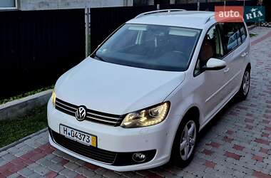 Минивэн Volkswagen Touran 2013 в Сваляве