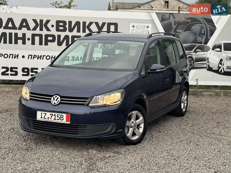 Volkswagen Touran 2011