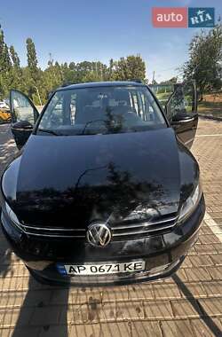 Минивэн Volkswagen Touran 2011 в Запорожье