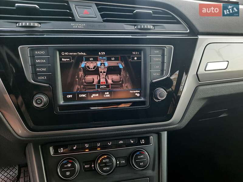 Микровэн Volkswagen Touran 2016 в Виннице
