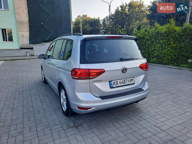 Микровэн Volkswagen Touran 2016 в Виннице