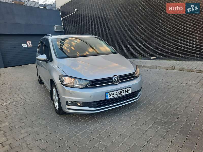 Микровэн Volkswagen Touran 2016 в Виннице