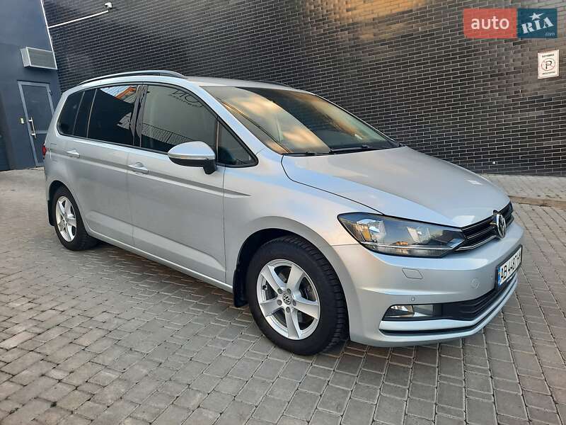 Микровэн Volkswagen Touran 2016 в Виннице