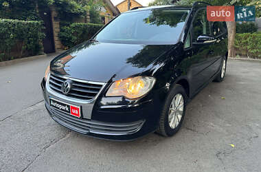 Минивэн Volkswagen Touran 2009 в Киеве