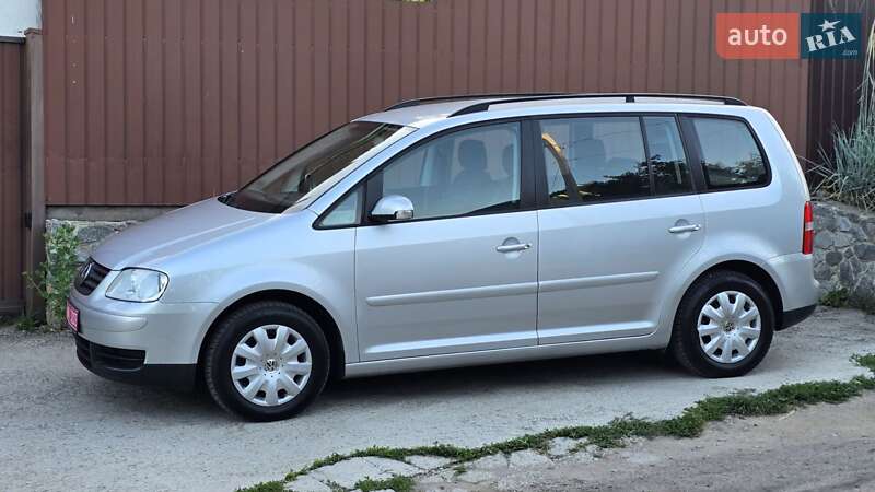 Минивэн Volkswagen Touran 2006 в Полтаве