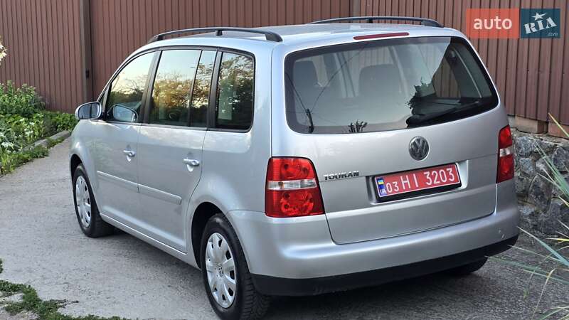 Минивэн Volkswagen Touran 2006 в Полтаве
