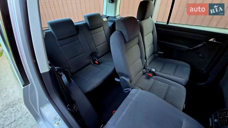 Минивэн Volkswagen Touran 2006 в Полтаве