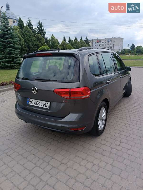 Мікровен Volkswagen Touran 2017 в Львові