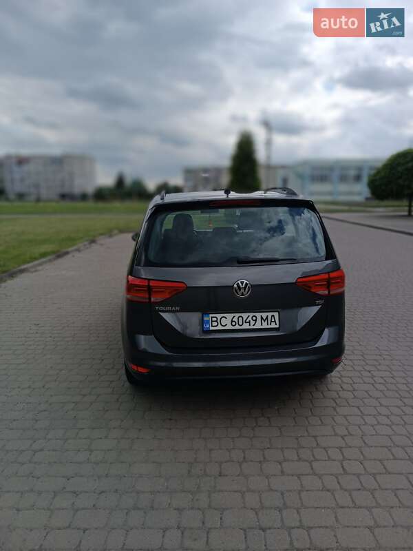 Мікровен Volkswagen Touran 2017 в Львові