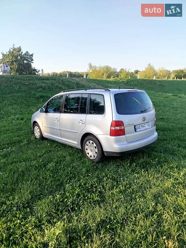 Минивэн Volkswagen Touran 2004 в Гайсине