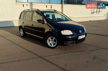 Минивэн Volkswagen Touran 2005 в Белгороде-Днестровском