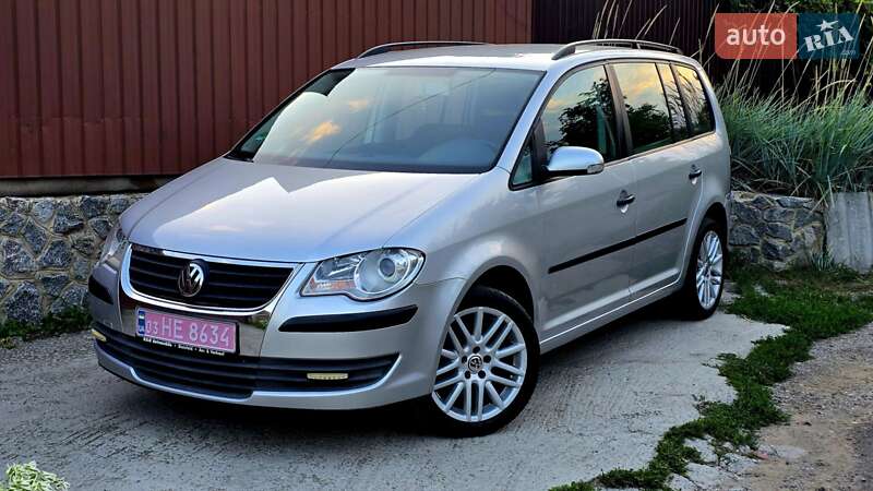 Минивэн Volkswagen Touran 2007 в Полтаве