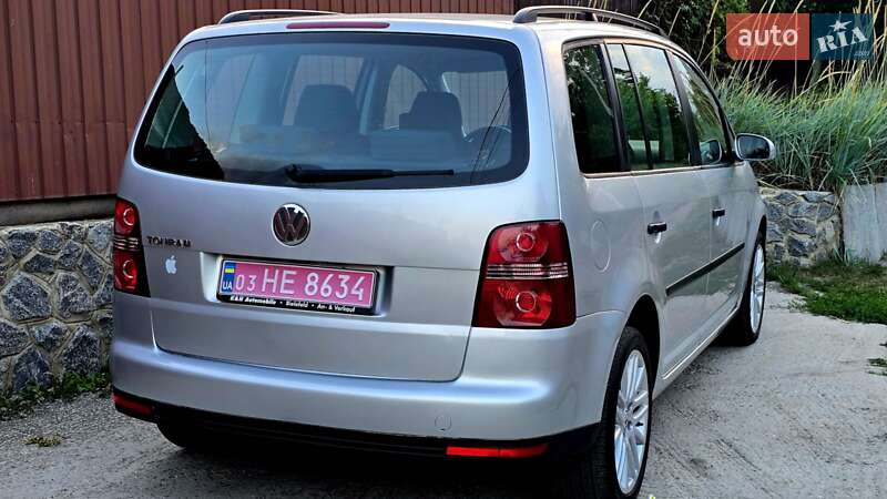 Минивэн Volkswagen Touran 2007 в Полтаве
