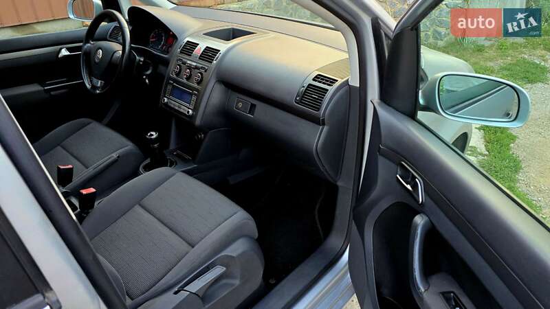 Минивэн Volkswagen Touran 2007 в Полтаве