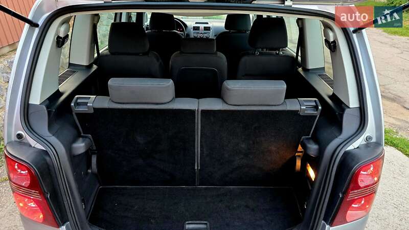 Минивэн Volkswagen Touran 2007 в Полтаве