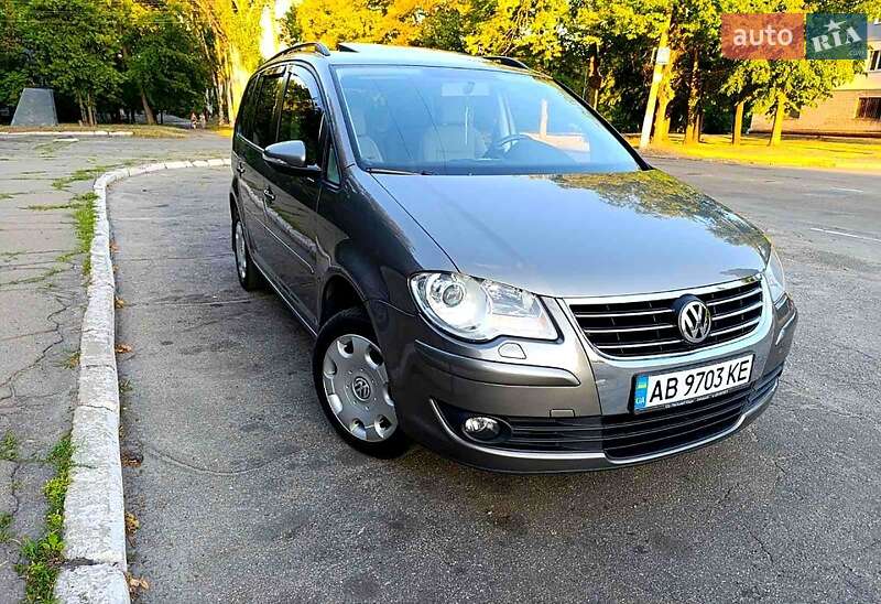 Volkswagen Touran 2010
