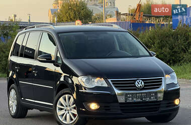 Мінівен Volkswagen Touran 2010 в Дрогобичі