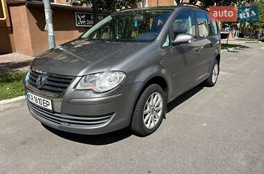 Мінівен Volkswagen Touran 2007 в Києві