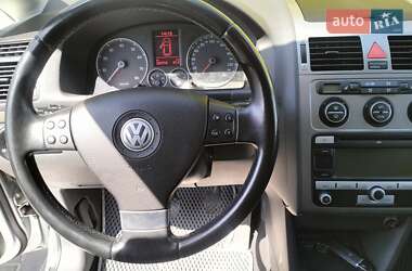 Минивэн Volkswagen Touran 2009 в Ровно