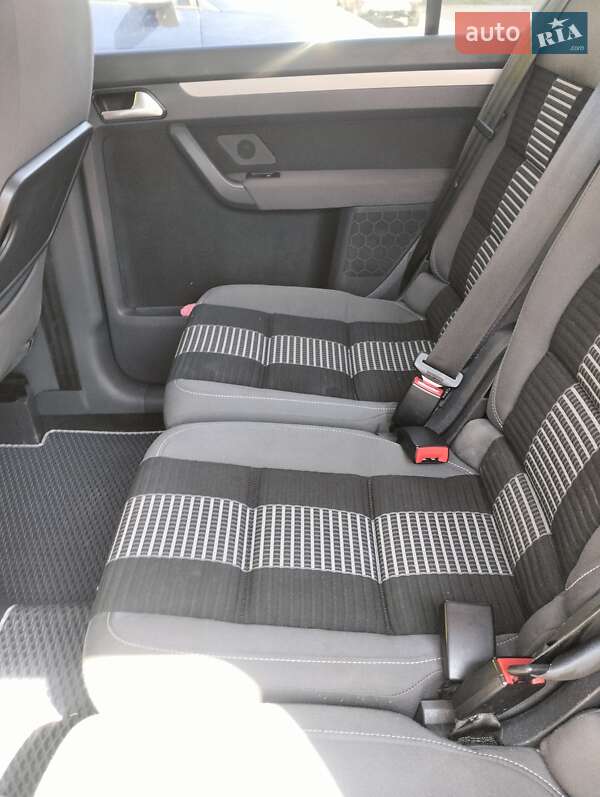 Минивэн Volkswagen Touran 2009 в Ровно фото 6 Минивэн Volkswagen Touran 2009 в Ровно