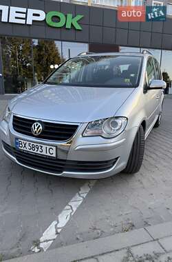 Мінівен Volkswagen Touran 2007 в Хмельницькому