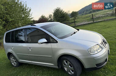 Минивэн Volkswagen Touran 2003 в Старом Самборе