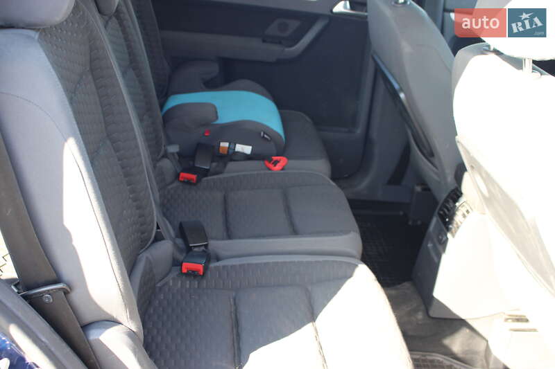 Минивэн Volkswagen Touran 2007 в Днепре