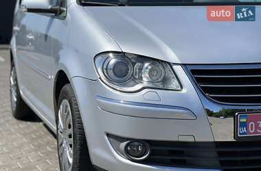 Минивэн Volkswagen Touran 2007 в Луцке